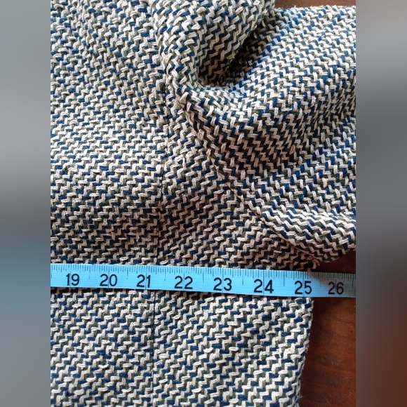 Elana by Tanner Silk Weave Button Front Jacket with Pockets - Picture 8 of 9